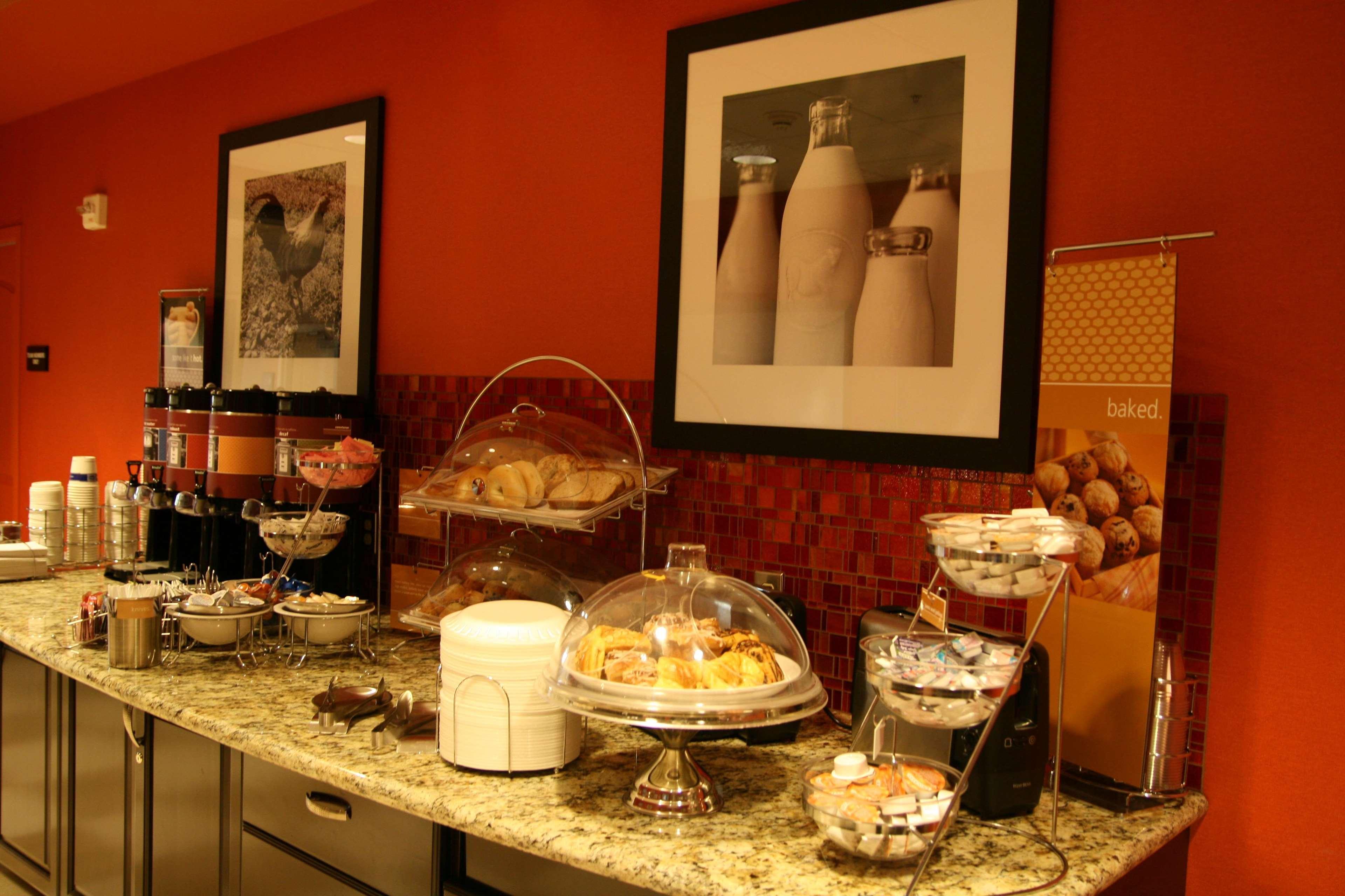 Hampton Inn & Suites Phoenix Chandler Fashion Center Restoran fotoğraf